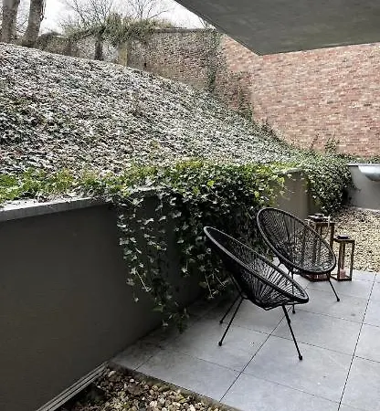 L'agathe Apartment *